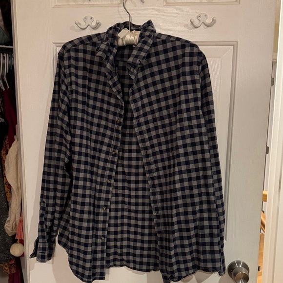 Men's Old Navy Checkered button up shirt - Picture 1 of 6